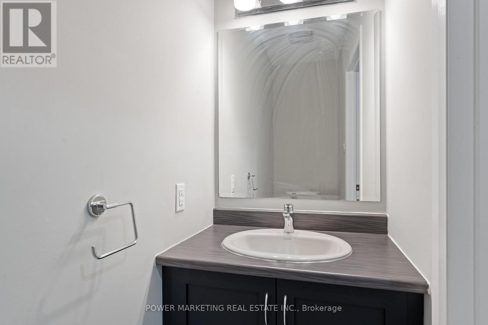 143 Robin Easey Avenue, Ottawa, ON - Indoor Photo Showing Bathroom