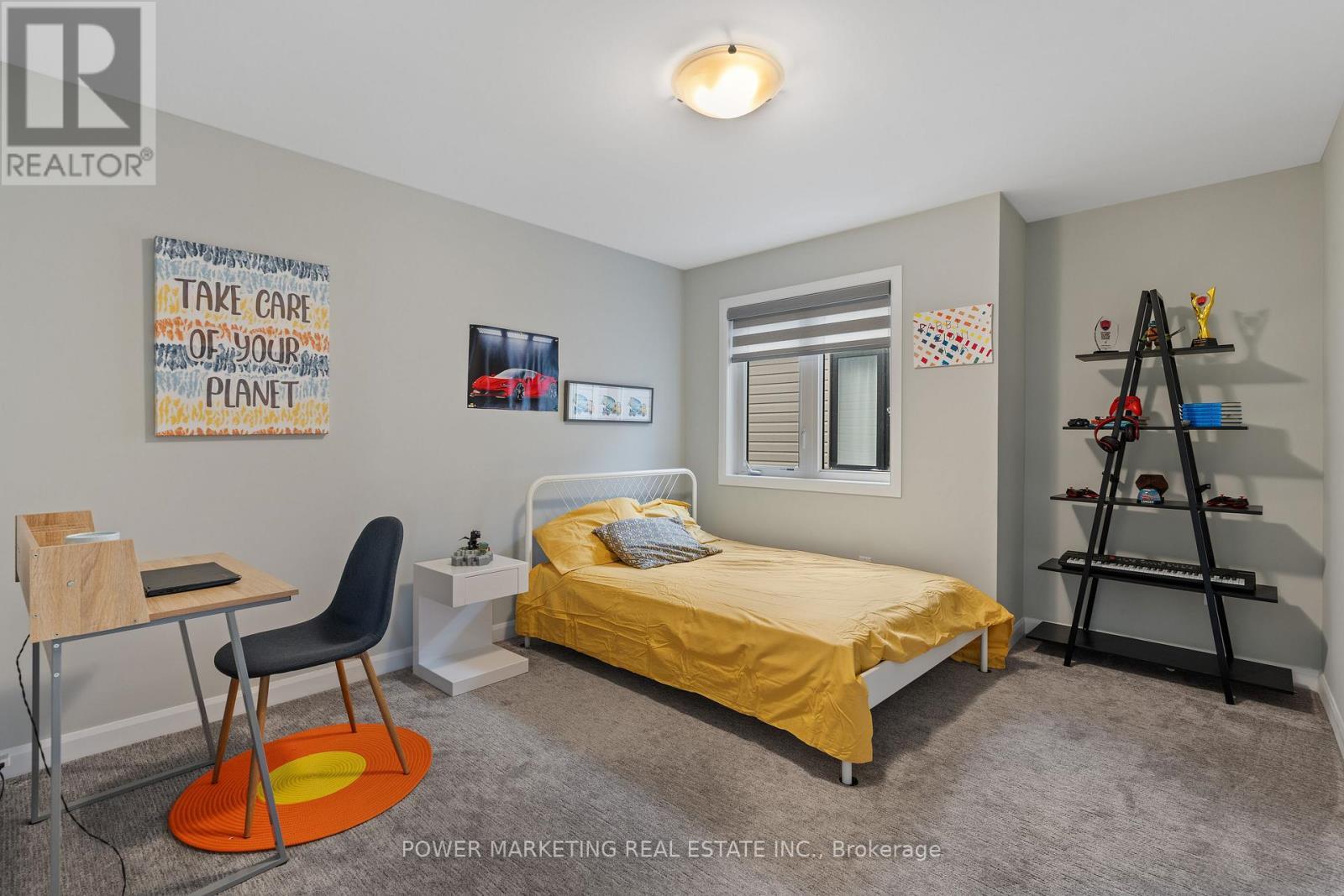 143 Robin Easey Avenue, Ottawa, ON - Indoor Photo Showing Bedroom