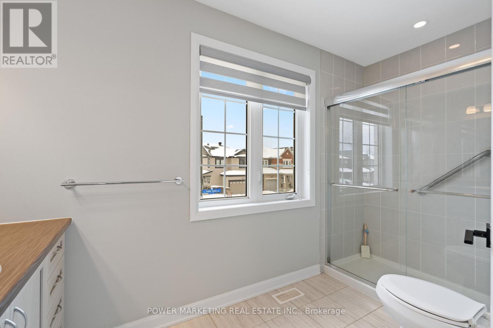 143 Robin Easey Avenue, Ottawa, ON - Indoor Photo Showing Bathroom
