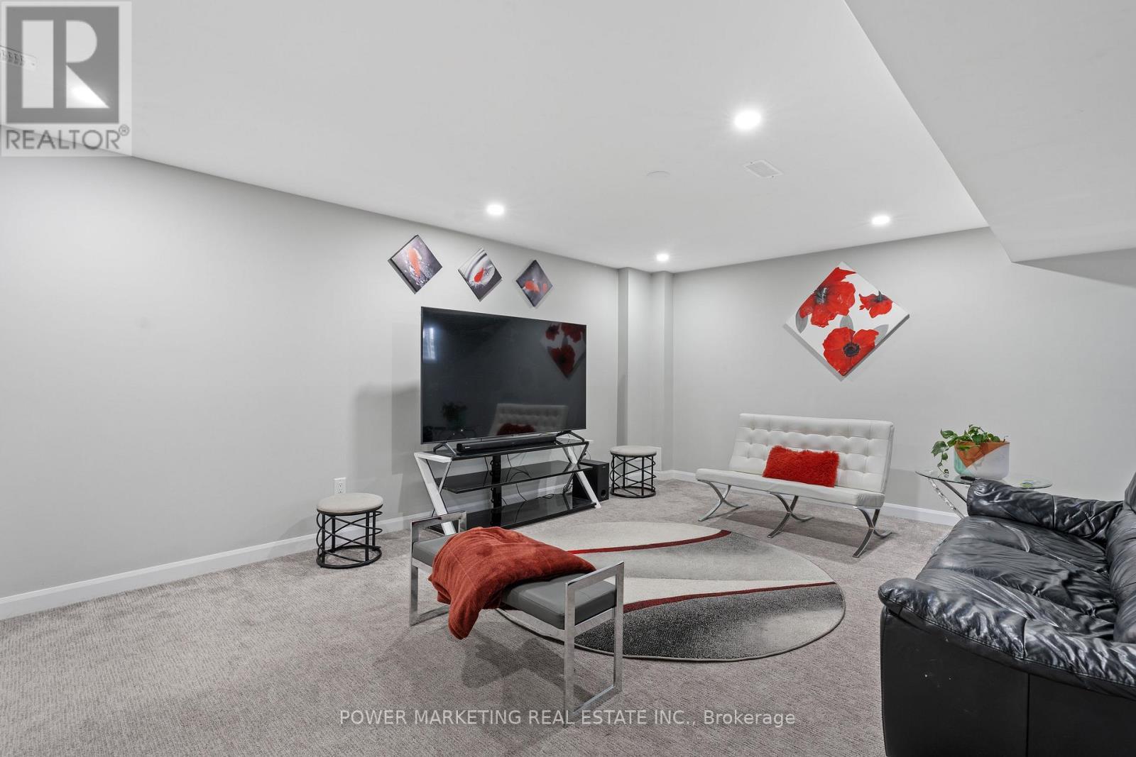 143 Robin Easey Avenue, Ottawa, ON - Indoor