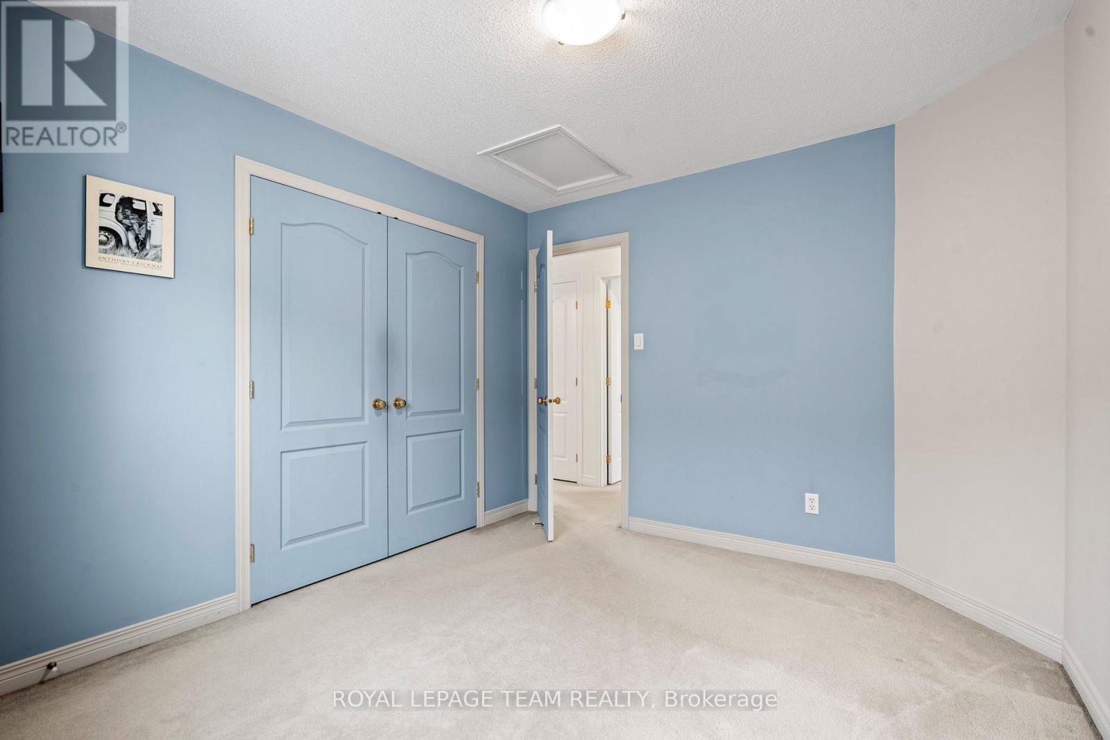 27 Avonmore Crescent, Ottawa, ON - Indoor Photo Showing Other Room