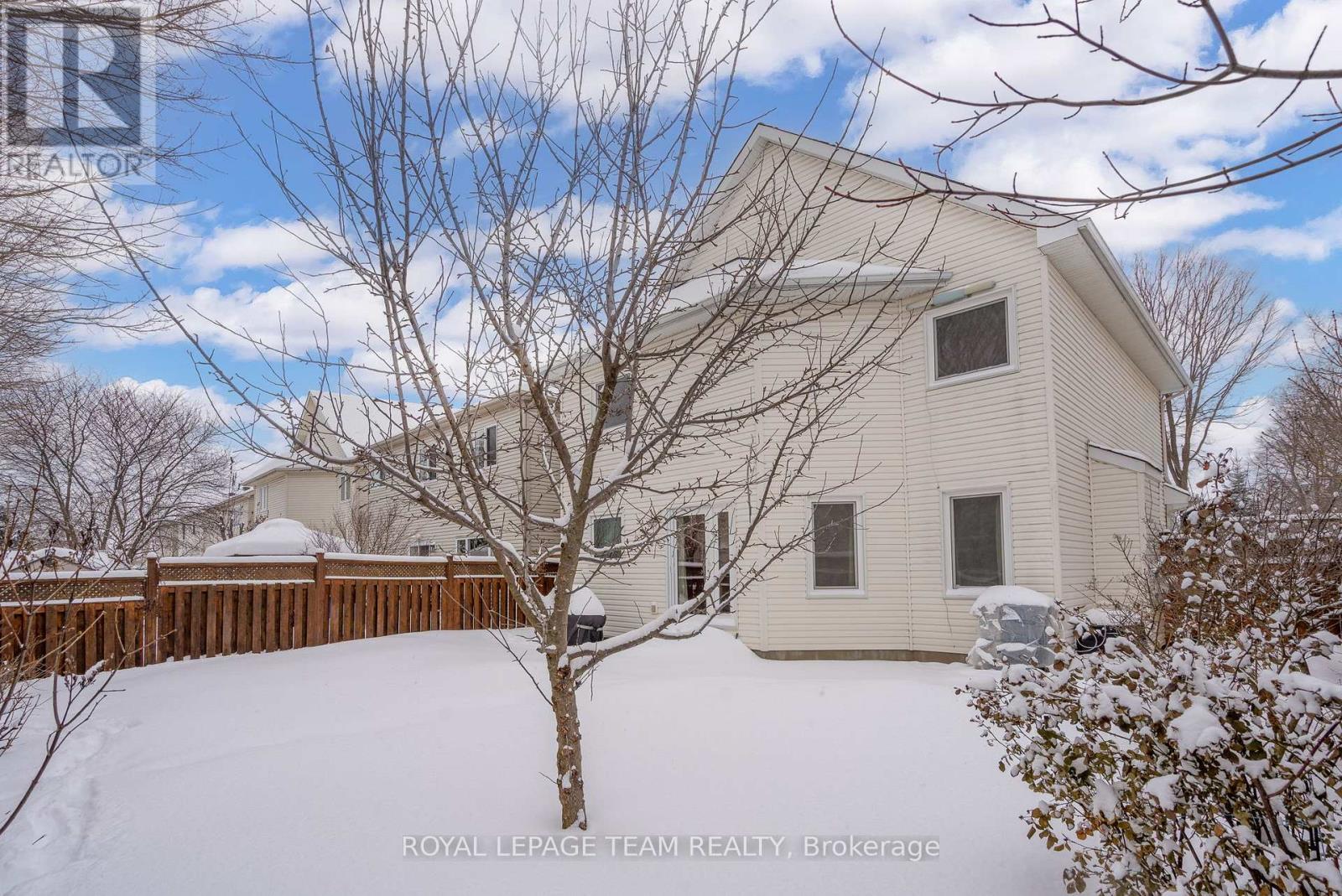 27 Avonmore Crescent, Ottawa, ON - Outdoor