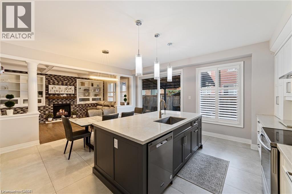 24 Macbean Crescent, Waterdown, ON - Indoor Photo Showing Kitchen