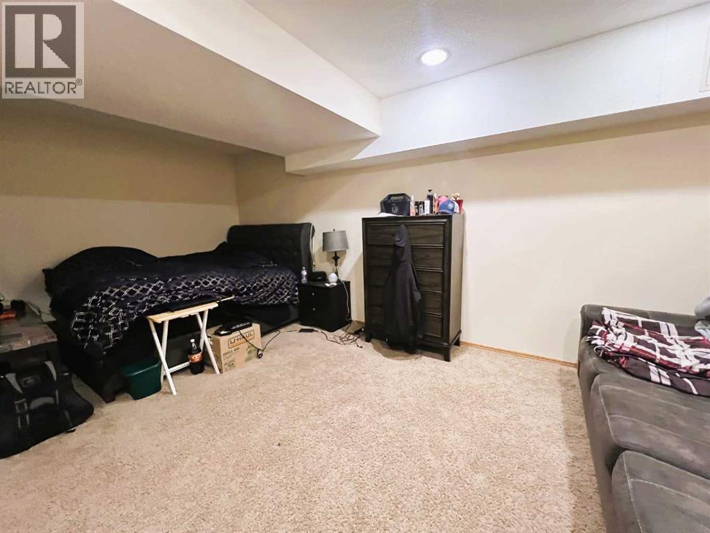 492 Hilton Crescent Ne, Medicine Hat, AB - Indoor