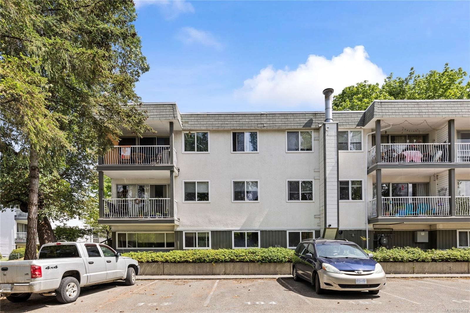 5201-999 Bowen Rd, Nanaimo, BC - Outdoor