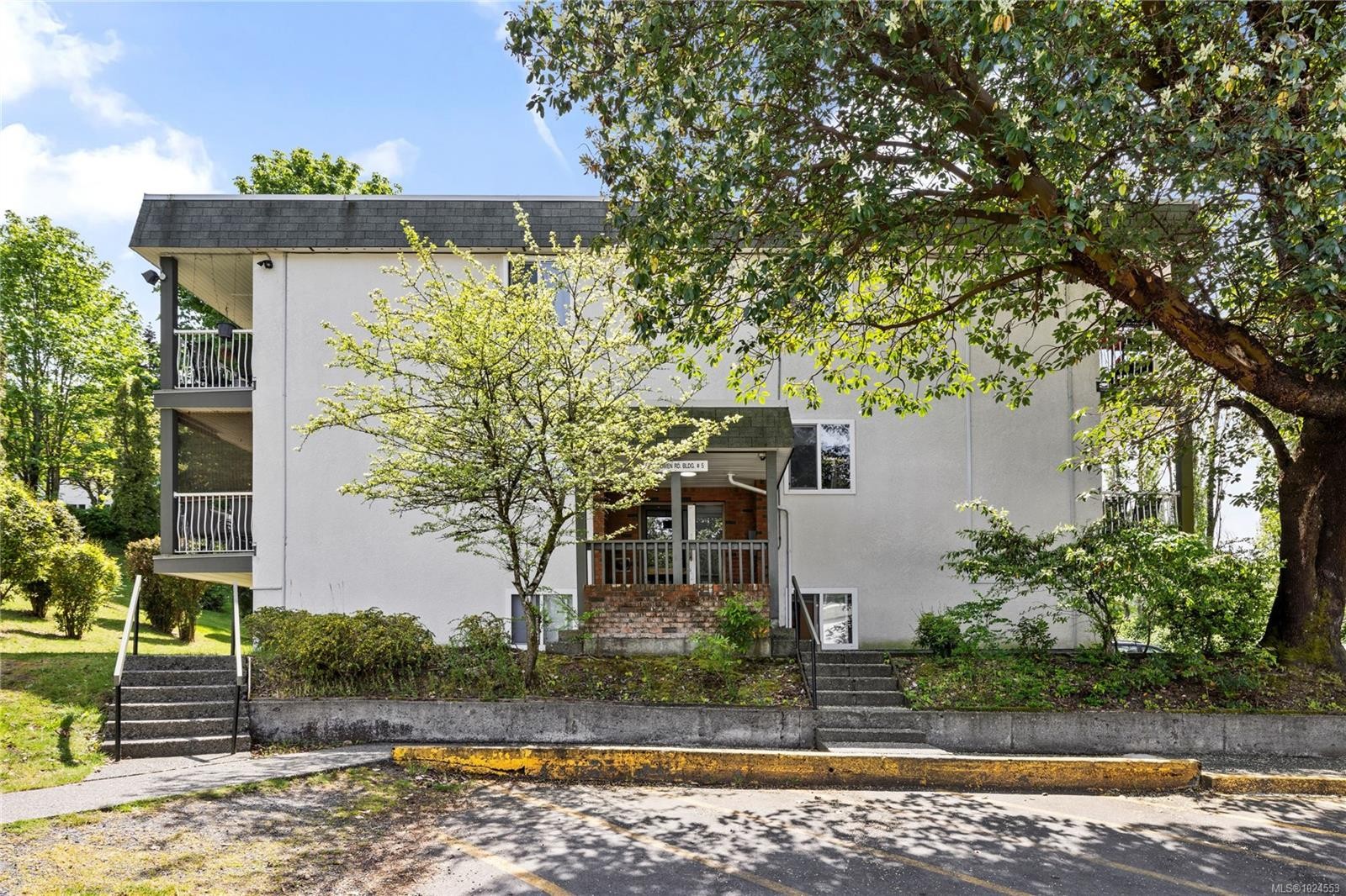 5201-999 Bowen Rd, Nanaimo, BC - Outdoor