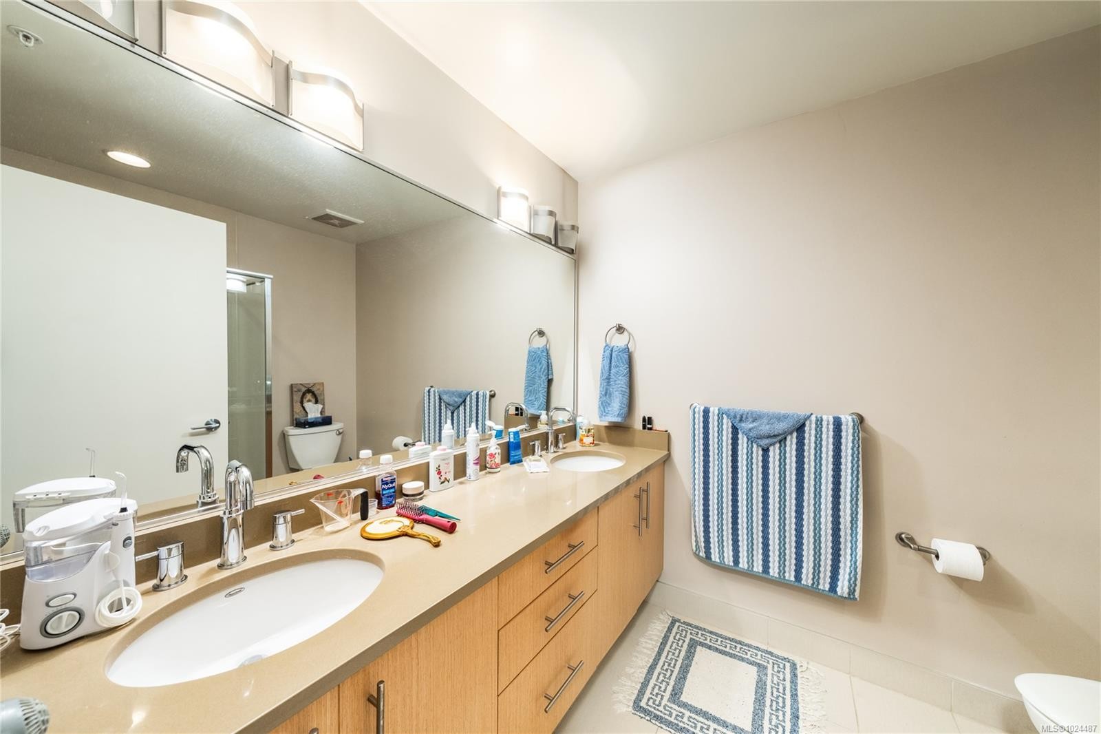 103-4529 West Saanich Rd, Saanich, BC - Indoor Photo Showing Bathroom