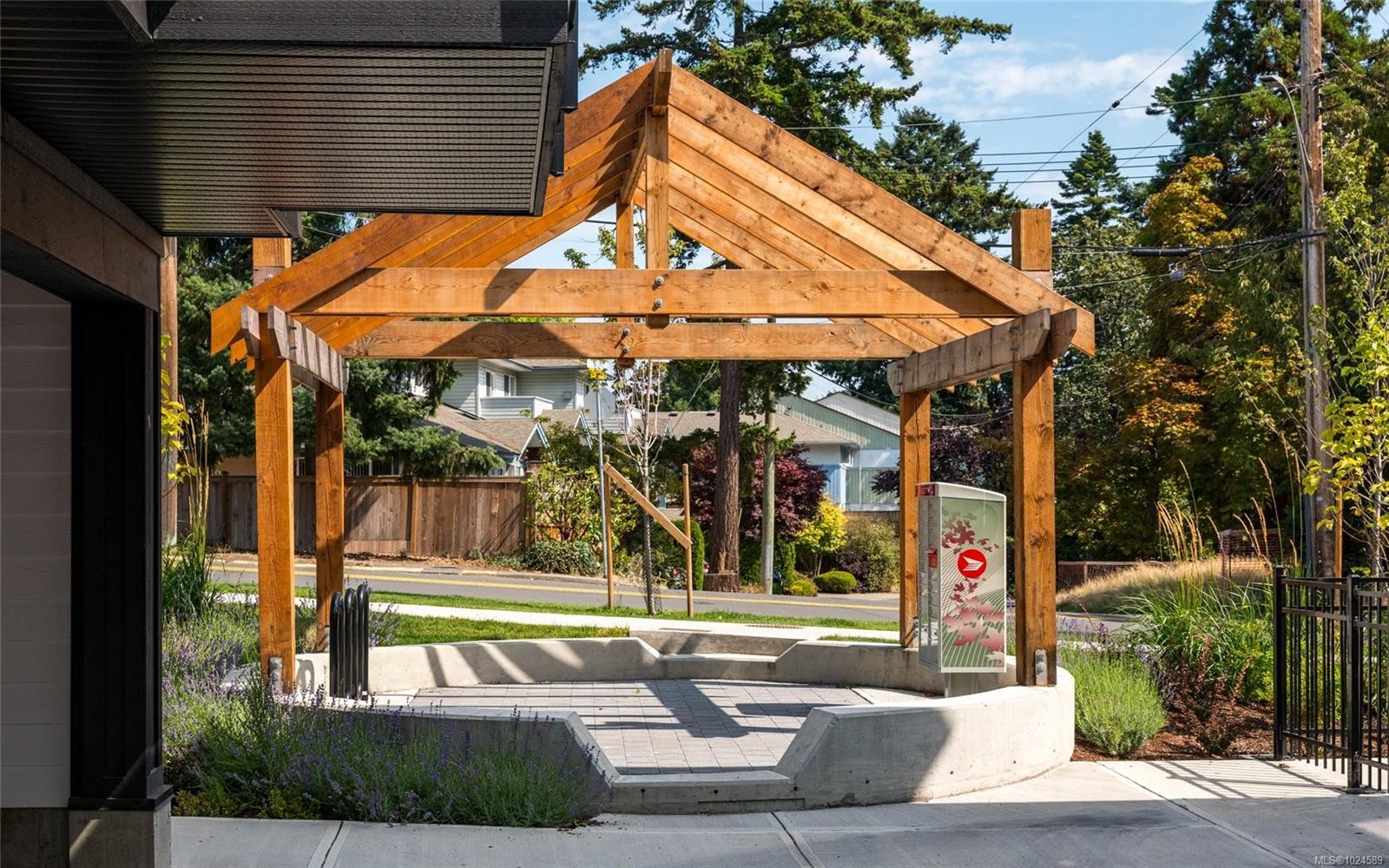 6-820 Dunsmuir Rd, Esquimalt, BC