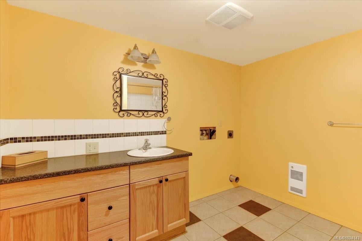 10258 Stirling Arm Cres, Port Alberni, BC