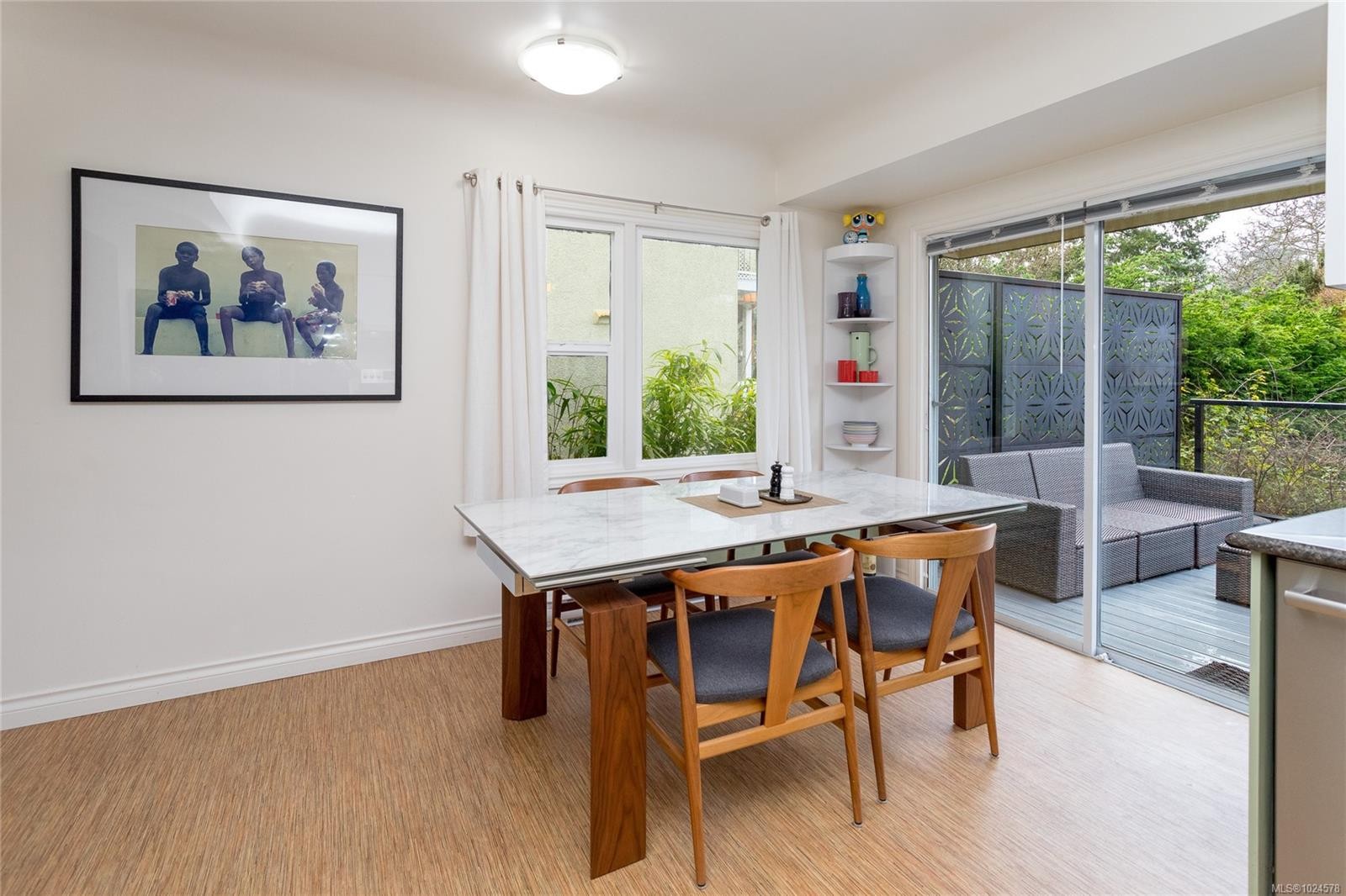 160 Joseph St, Victoria, BC