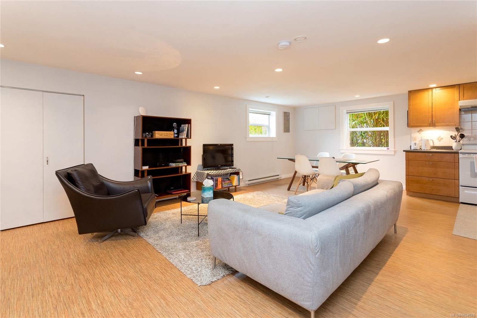 160 Joseph St, Victoria, BC