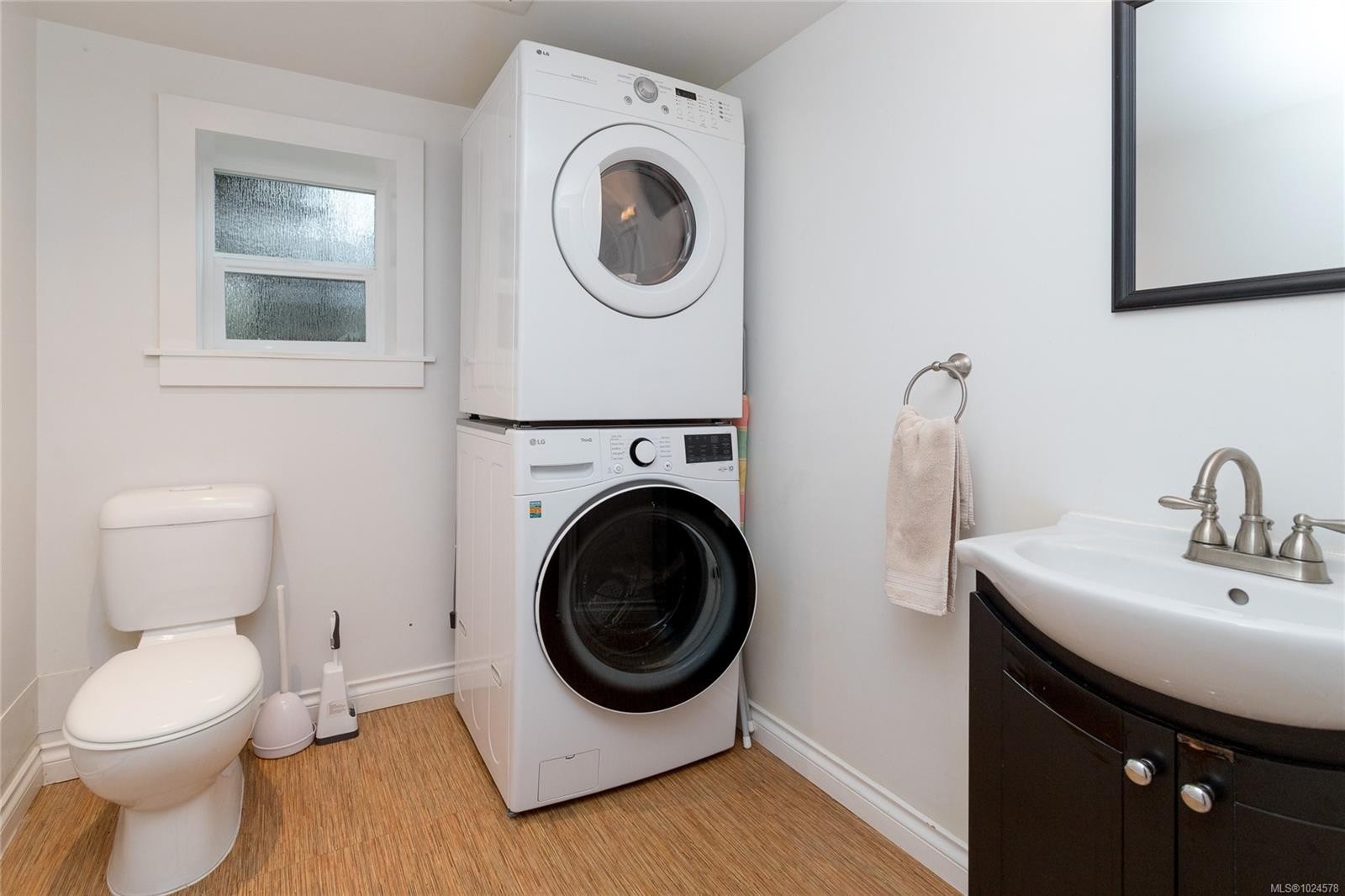 160 Joseph St, Victoria, BC