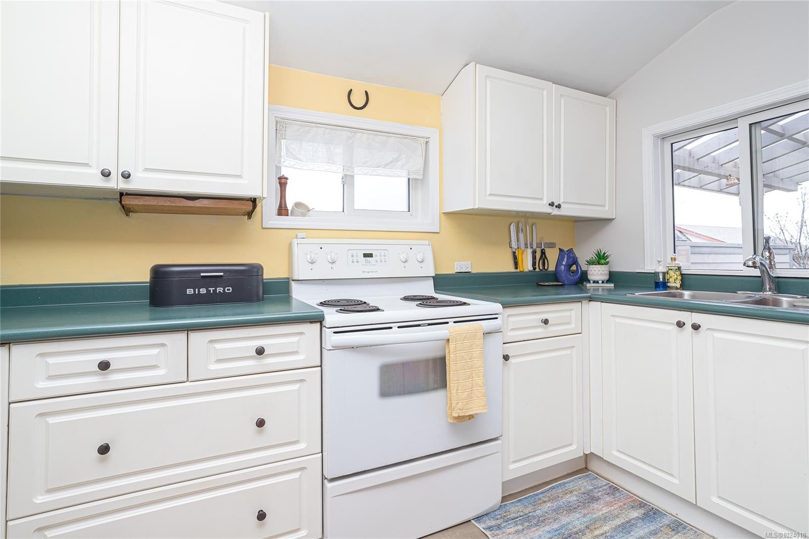 249 Victoria Rd, Nanaimo, BC