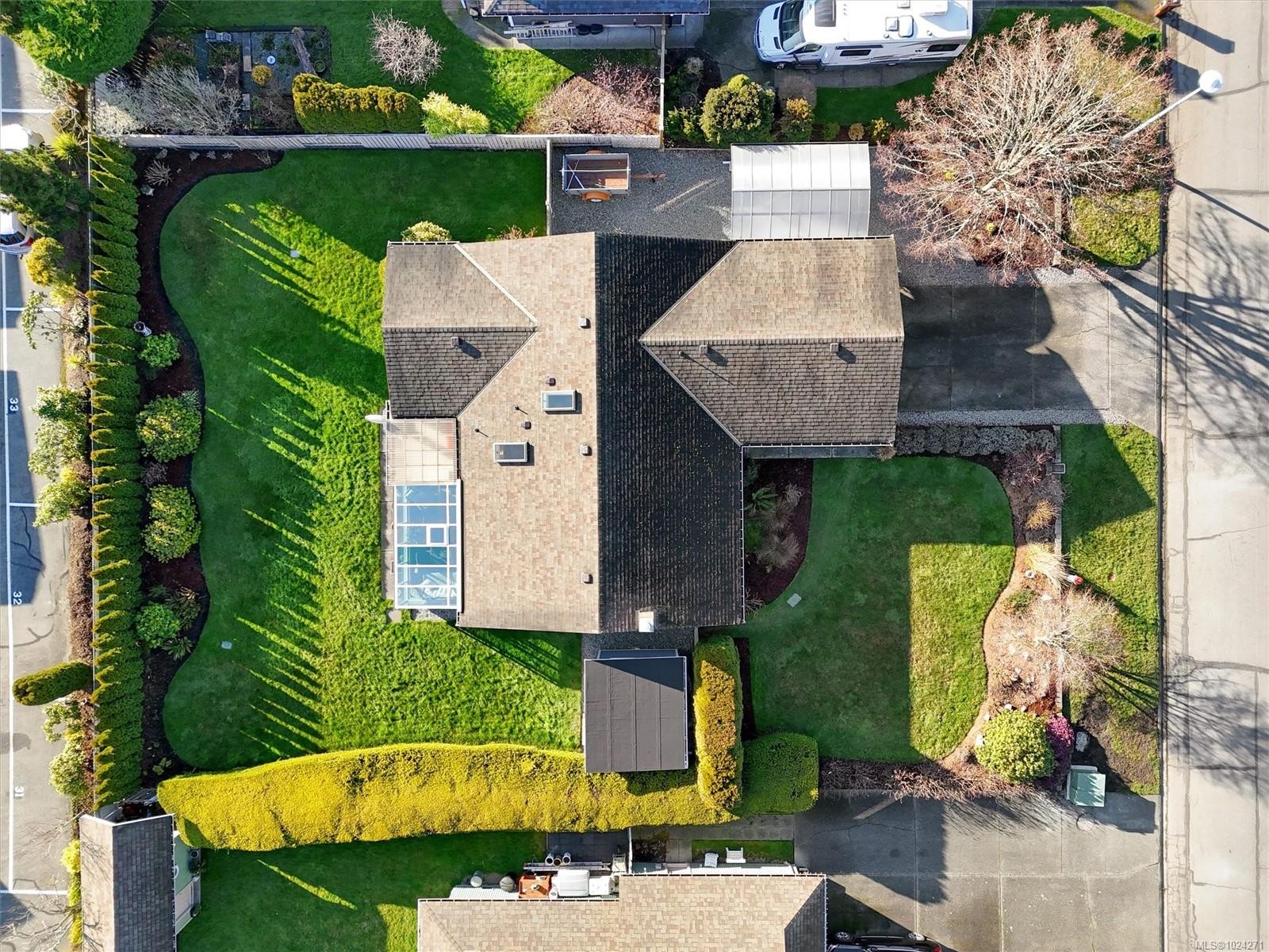 2617 Lancelot Pl, Central Saanich, BC