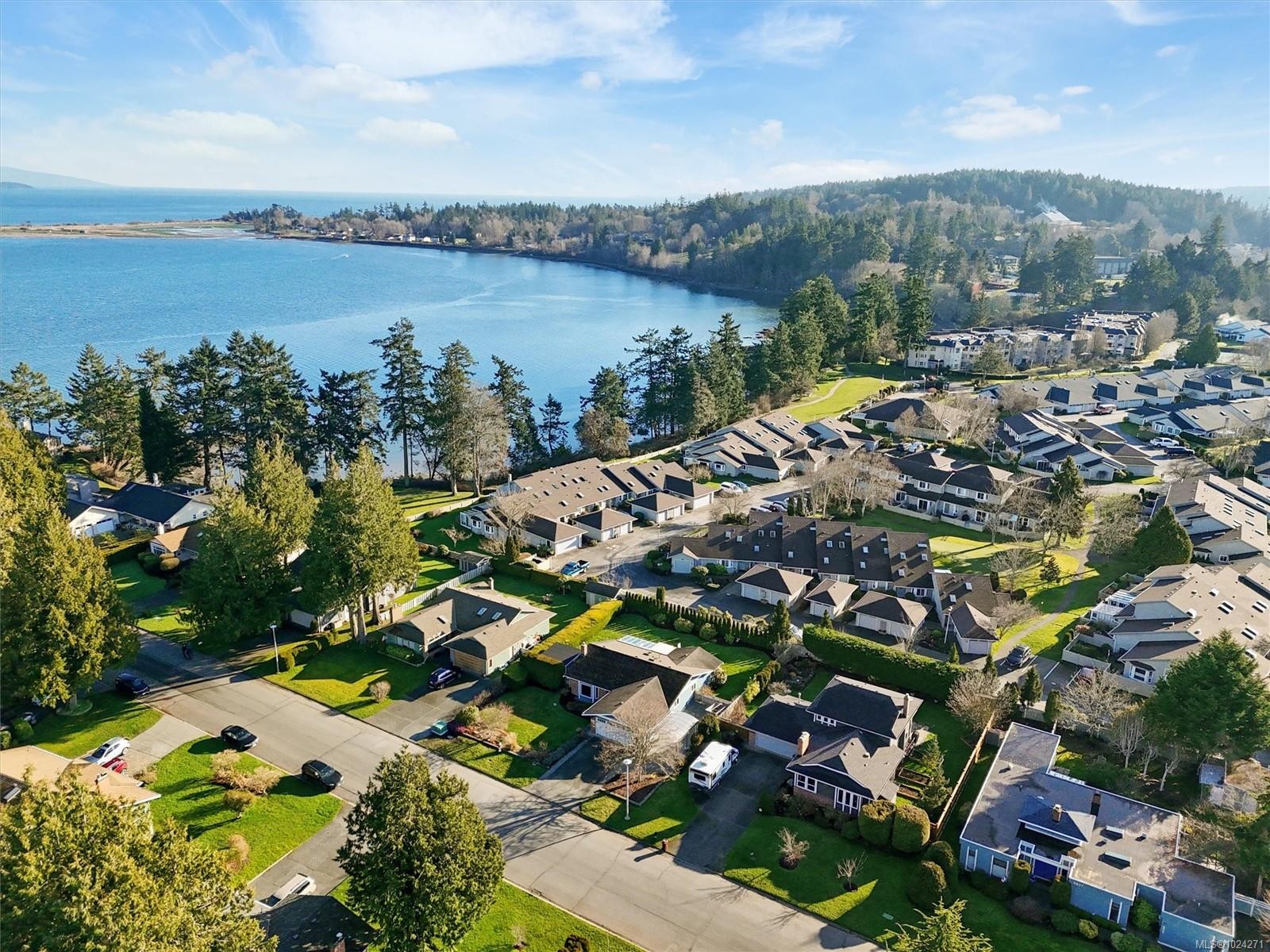 2617 Lancelot Pl, Central Saanich, BC