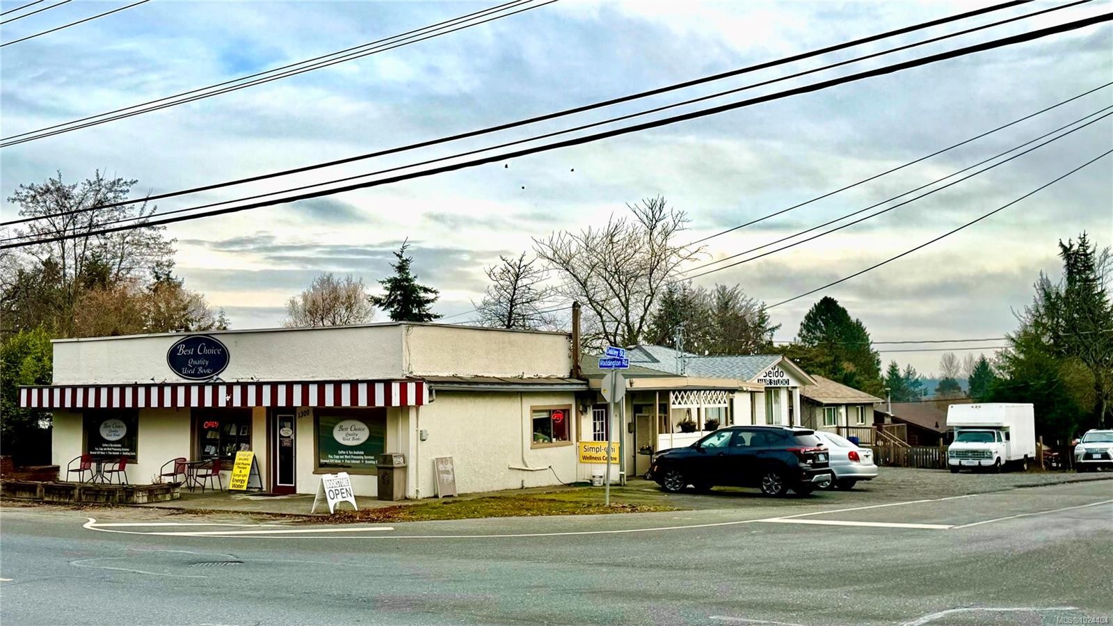 1300 Waddington Rd, Nanaimo, BC