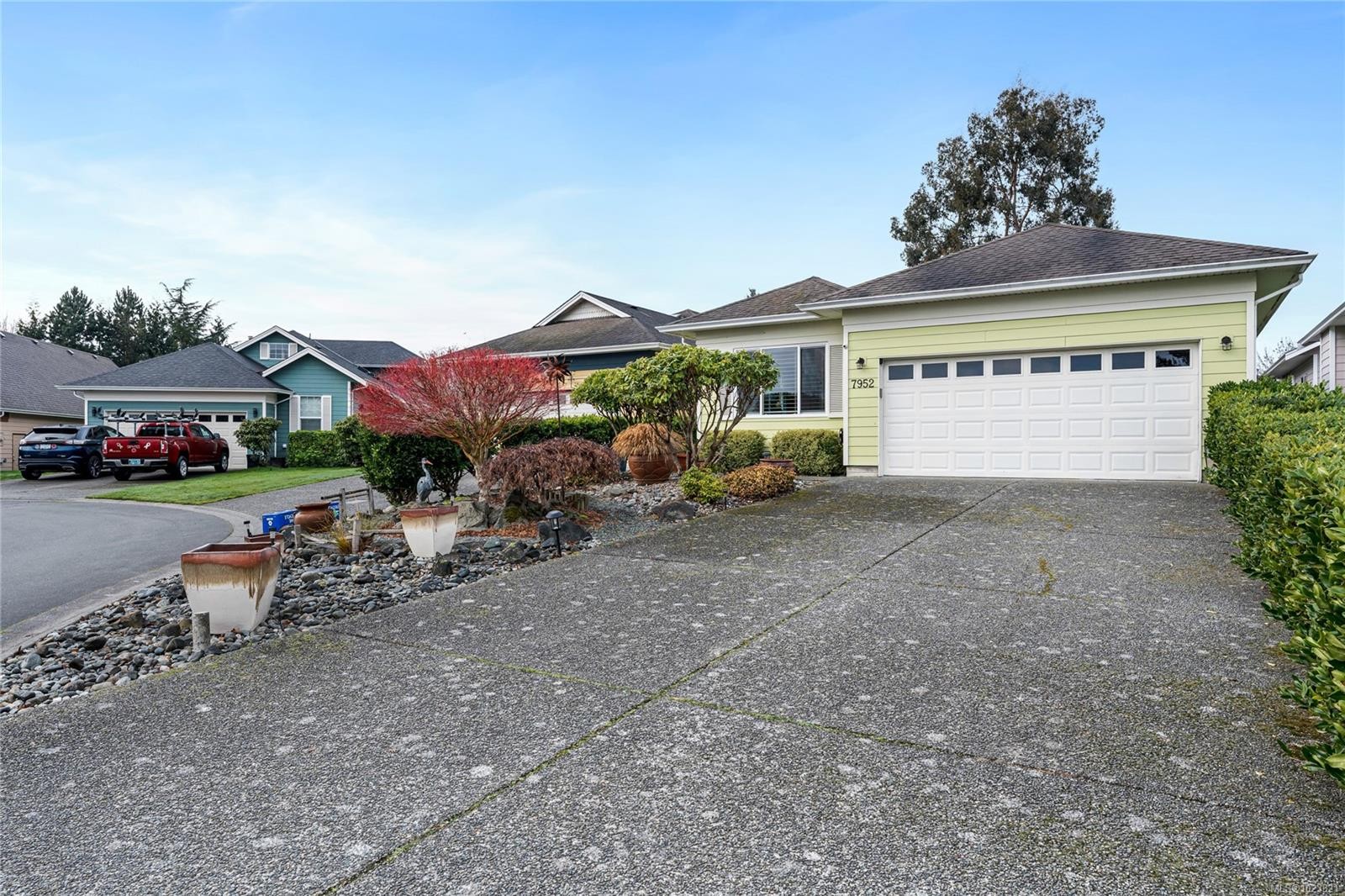 7952 Polo Park Cres, Central Saanich, BC