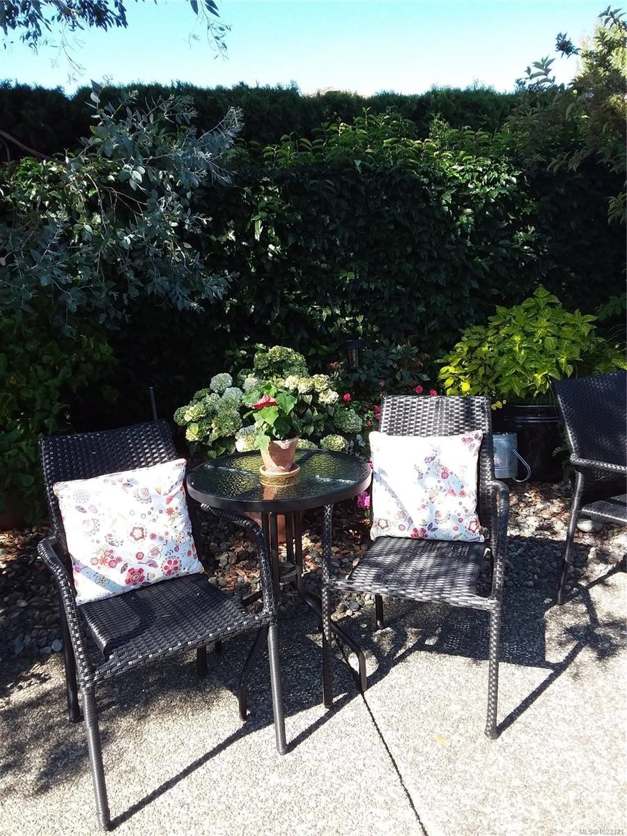 7952 Polo Park Cres, Central Saanich, BC