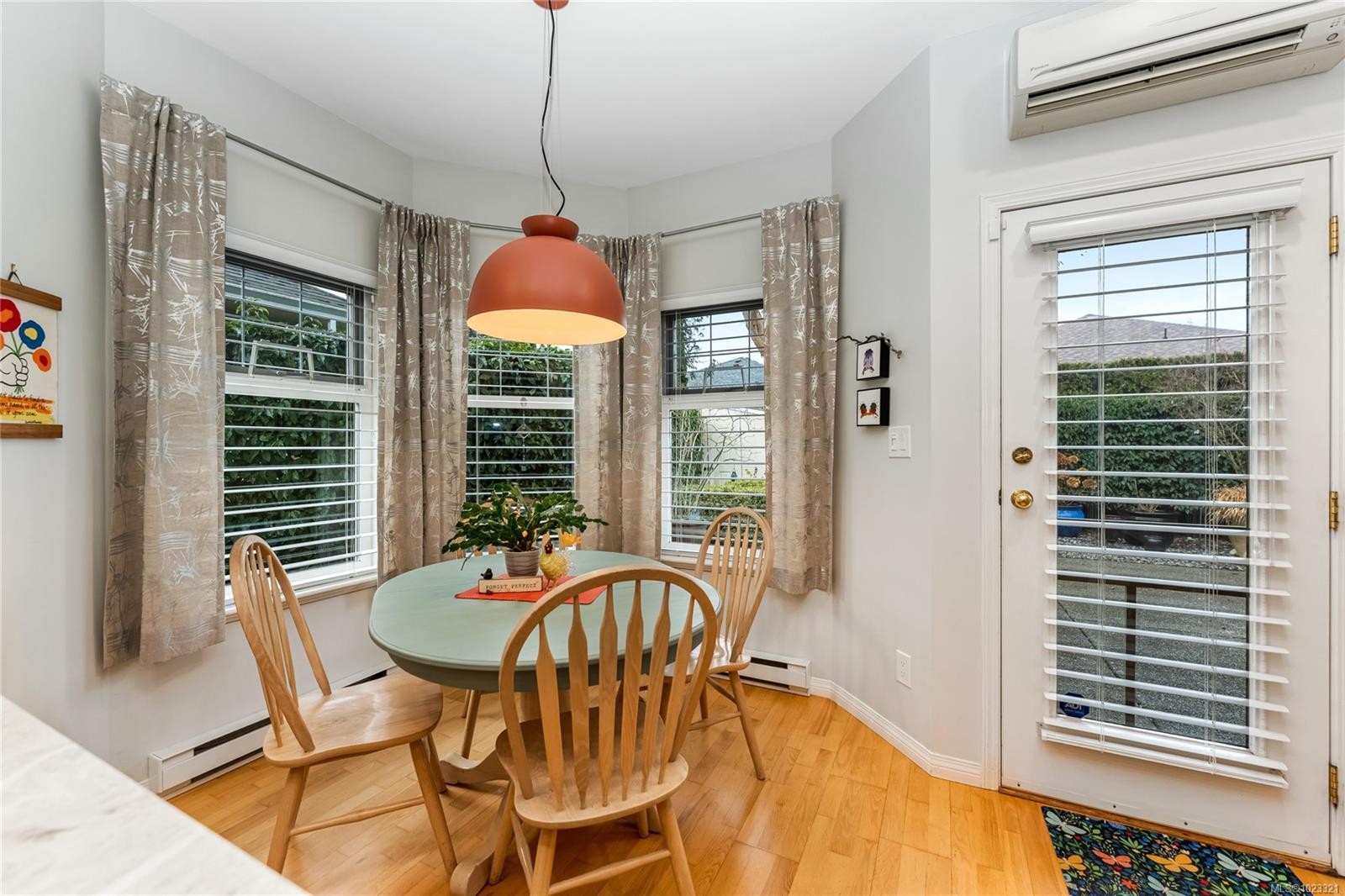 7952 Polo Park Cres, Central Saanich, BC