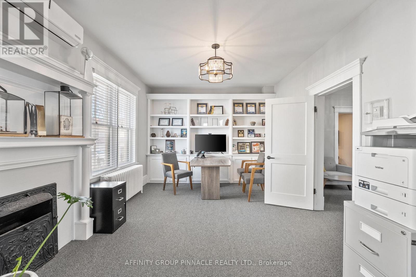 255 Kent Street W, Kawartha Lakes (Lindsay), ON - Indoor Photo Showing Other Room With Fireplace