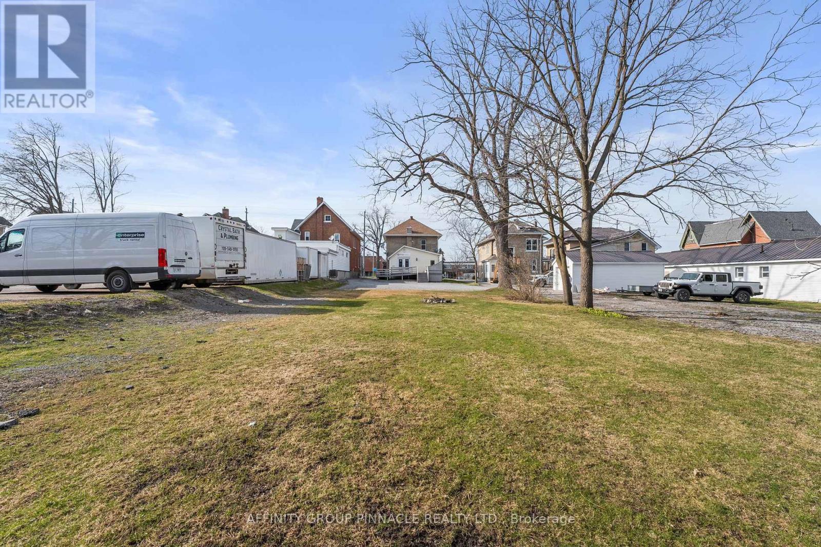 255 Kent Street W, Kawartha Lakes (Lindsay), ON - Outdoor