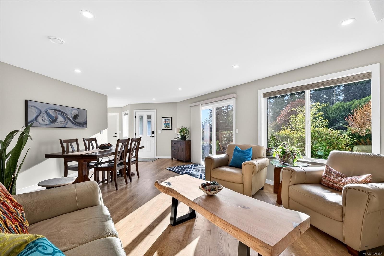 13-295 Lower Ganges Rd, Salt Spring, BC