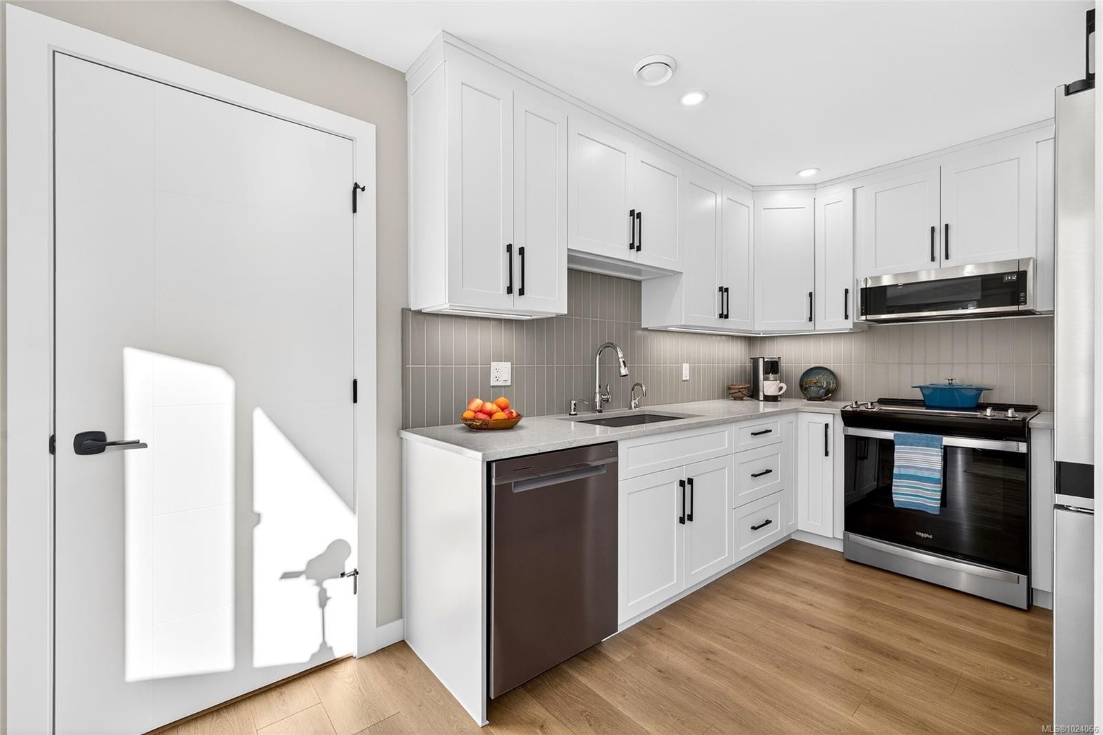 13-295 Lower Ganges Rd, Salt Spring, BC