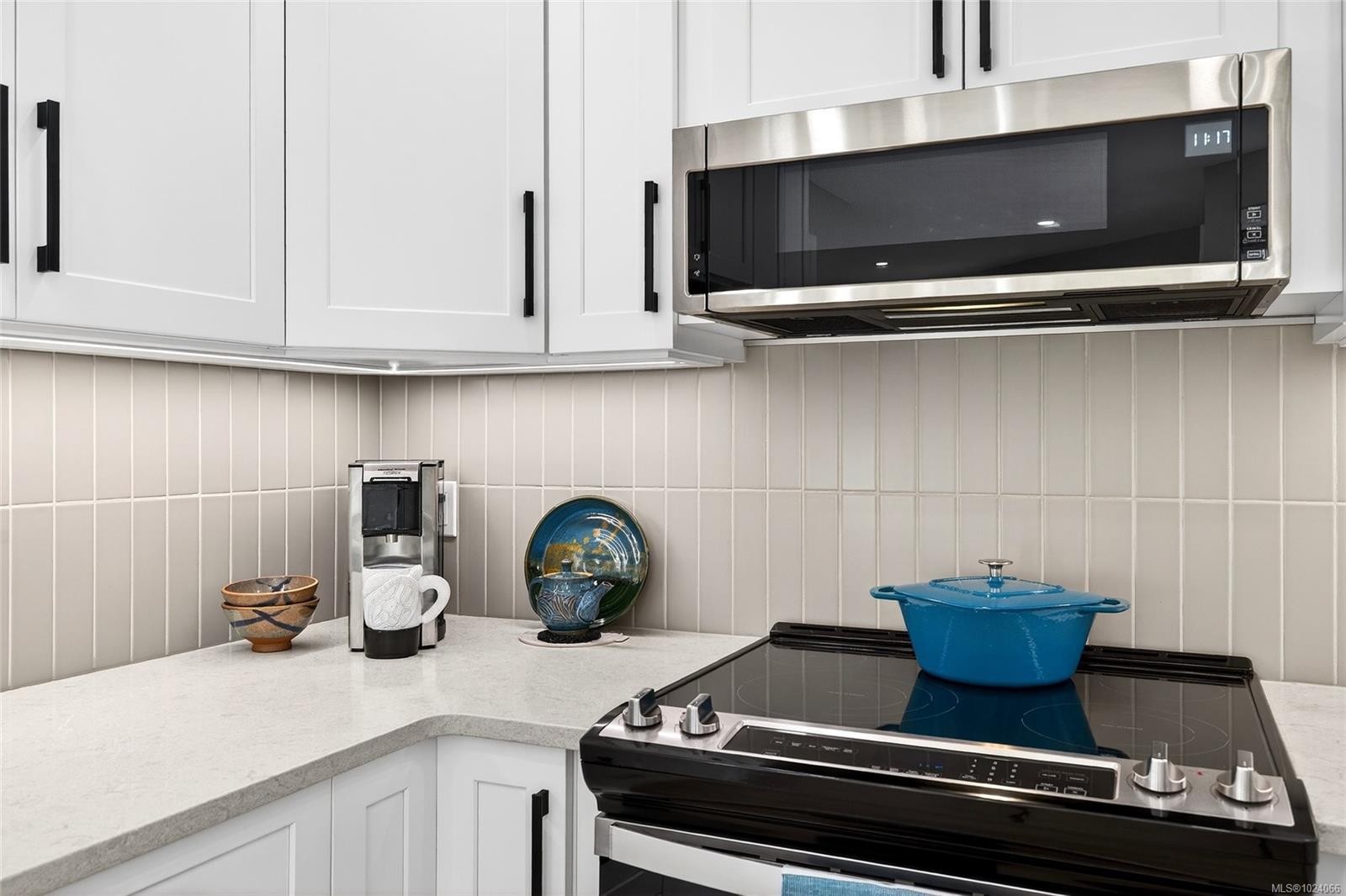 13-295 Lower Ganges Rd, Salt Spring, BC