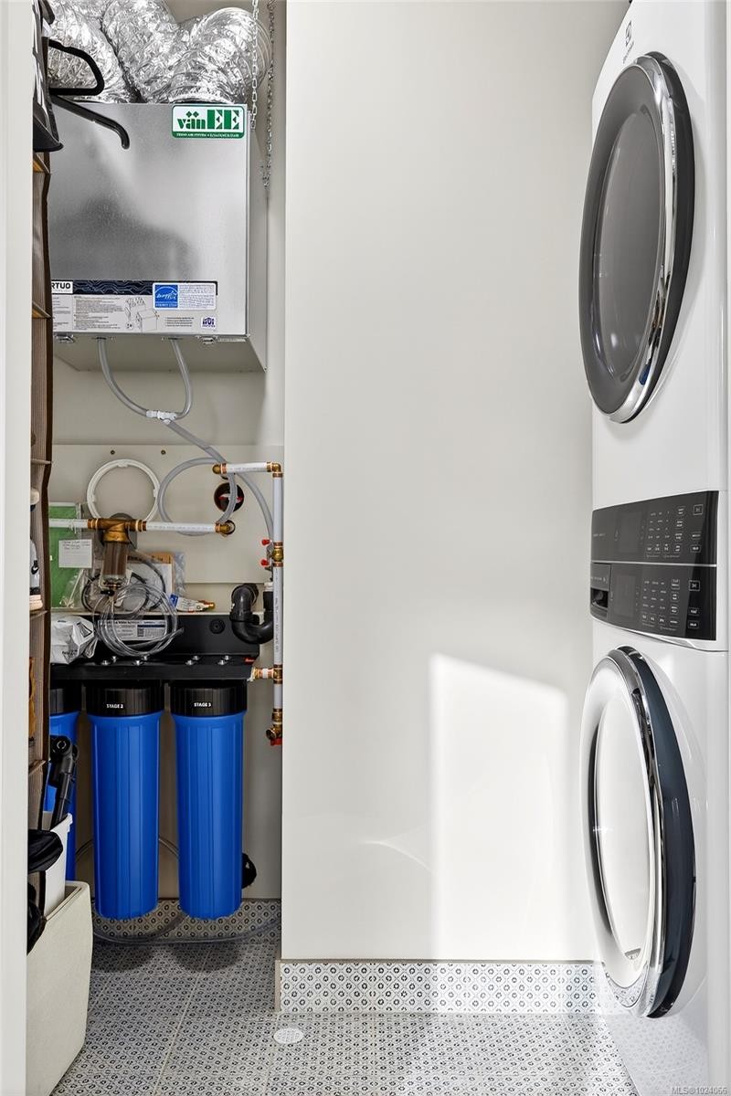 13-295 Lower Ganges Rd, Salt Spring, BC