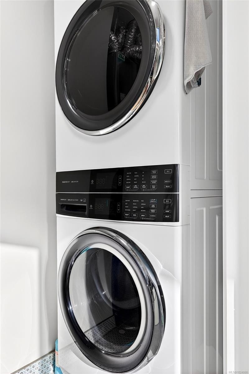 13-295 Lower Ganges Rd, Salt Spring, BC