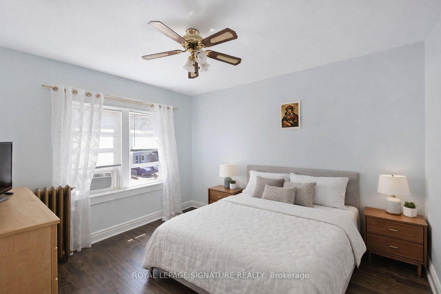 74 Kenilworth Avenue S, Hamilton, ON - Indoor Photo Showing Bedroom