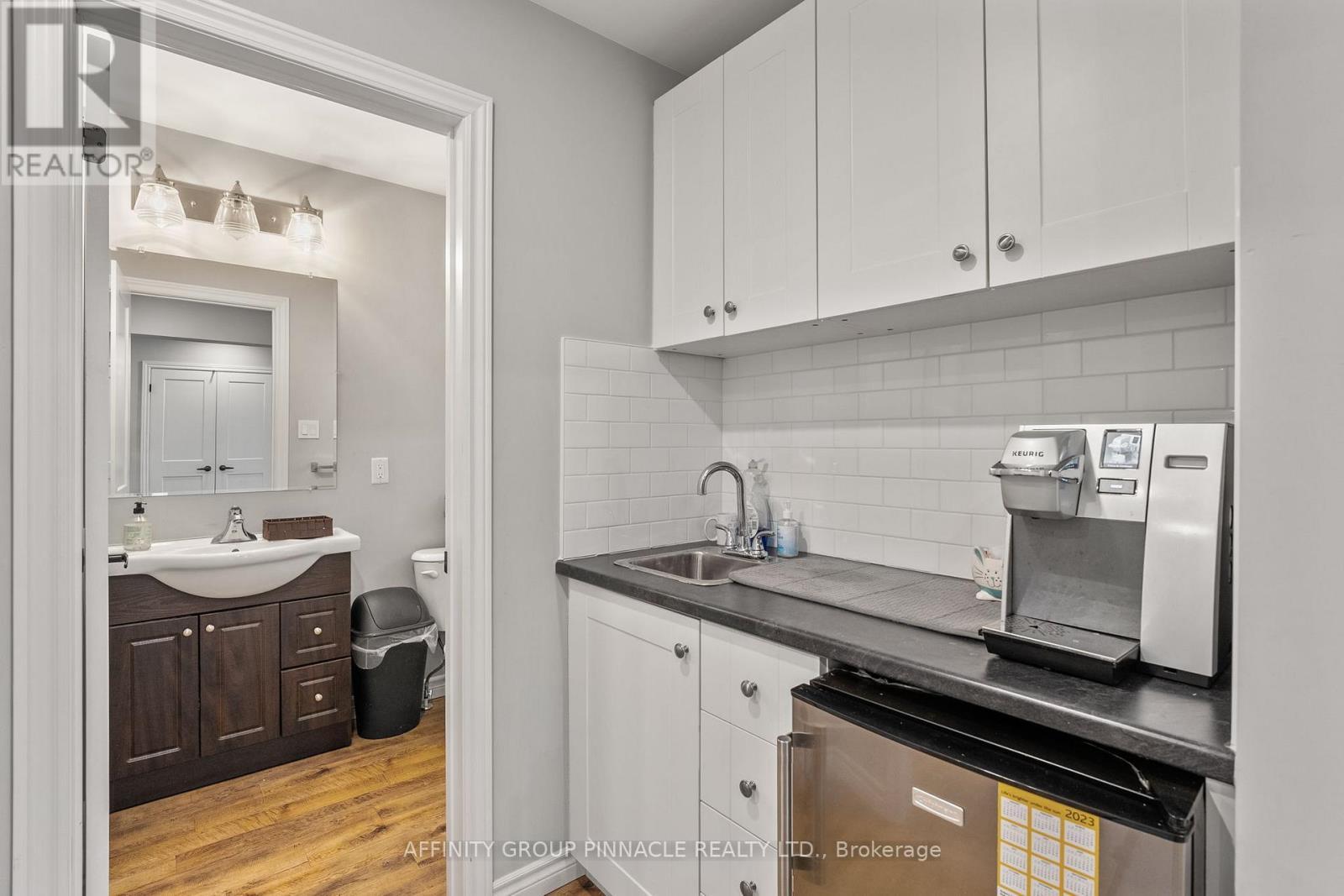 255 Kent Street W, Kawartha Lakes (Lindsay), ON