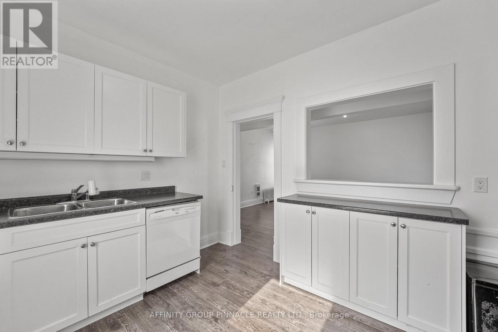 255 Kent Street W, Kawartha Lakes (Lindsay), ON