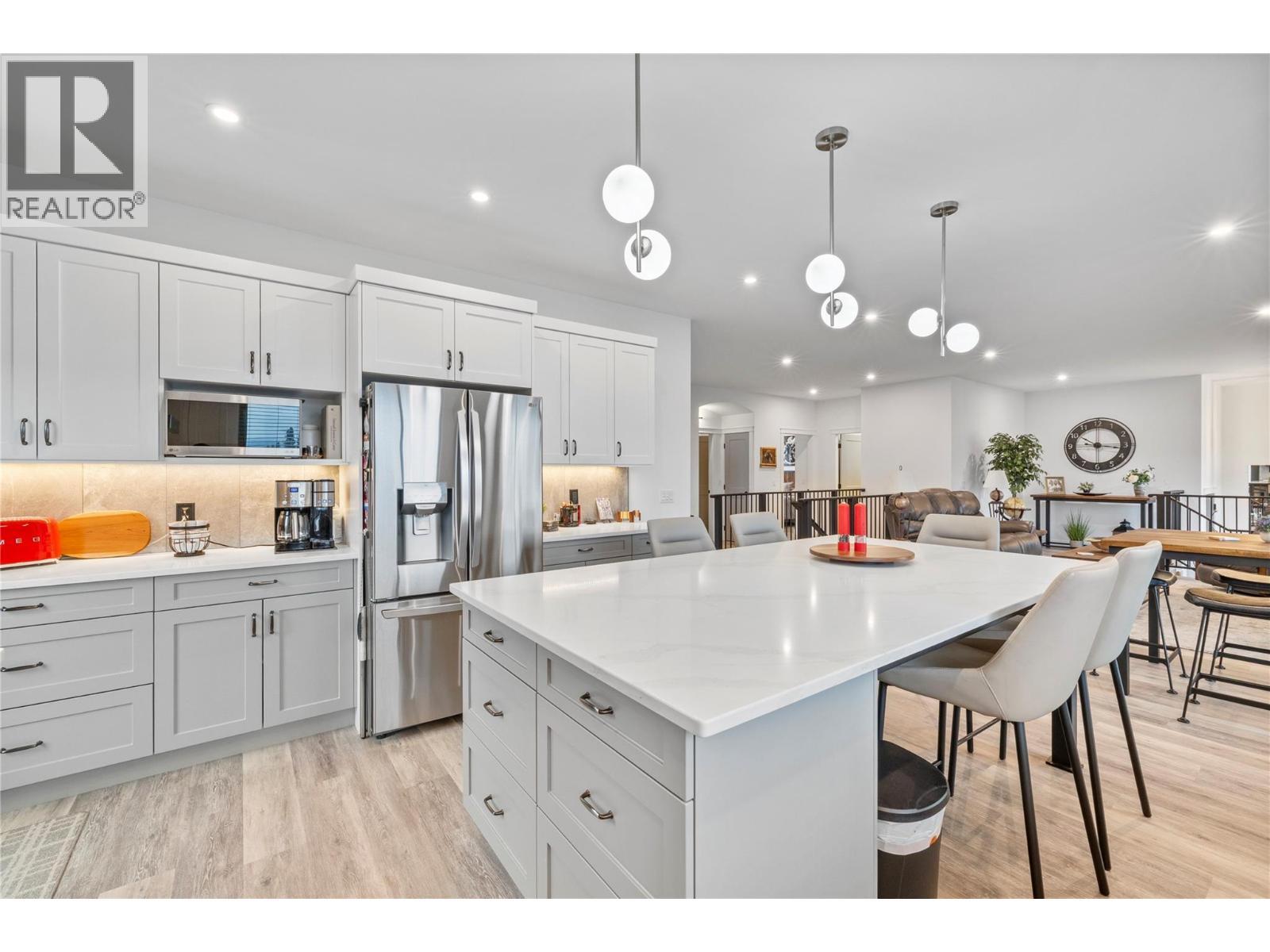 714 Lake Court, West Kelowna, BC - Indoor Photo Showing Kitchen With Stainless Steel Kitchen With Upgraded Kitchen
