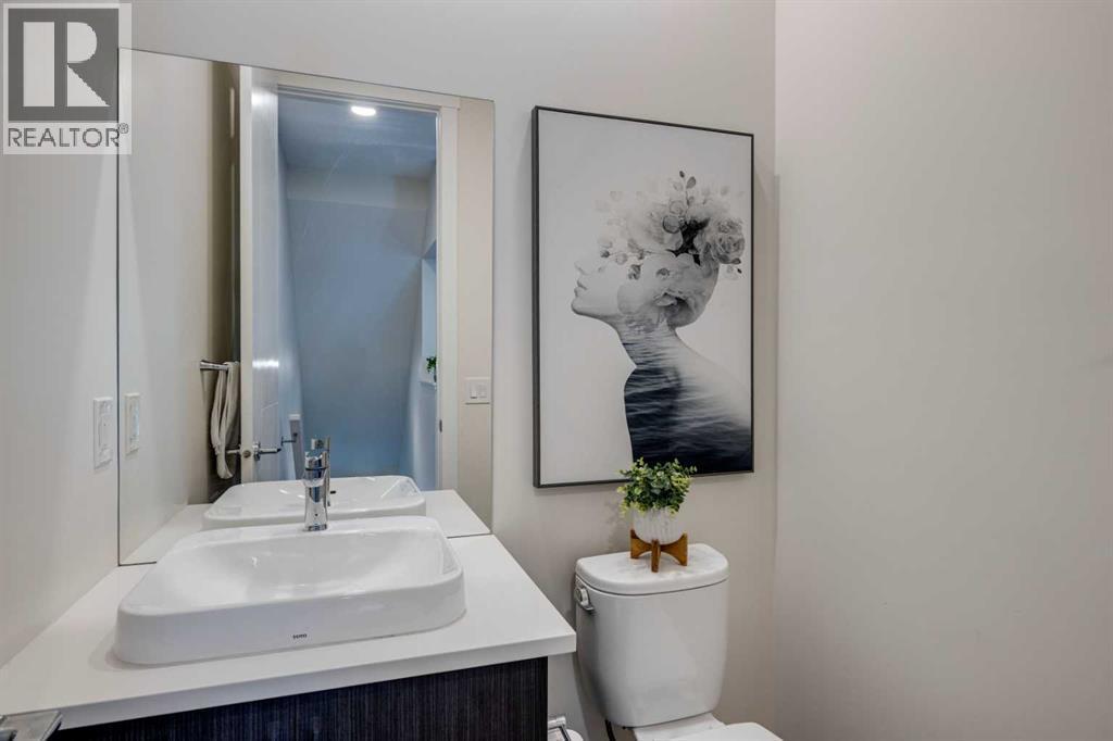 Main level 2 pc powder room - 614 Greenbriar Common Nw, Calgary, AB - Indoor Photo Showing Bathroom
