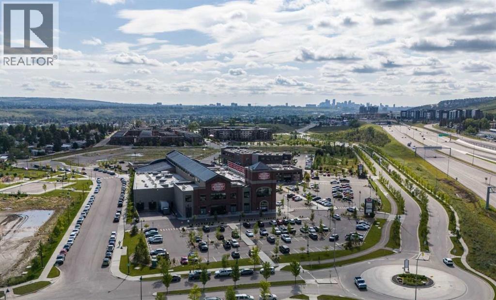 Farmer's market and off leash dog park walking distance - 614 Greenbriar Common Nw, Calgary, AB - Outdoor With View