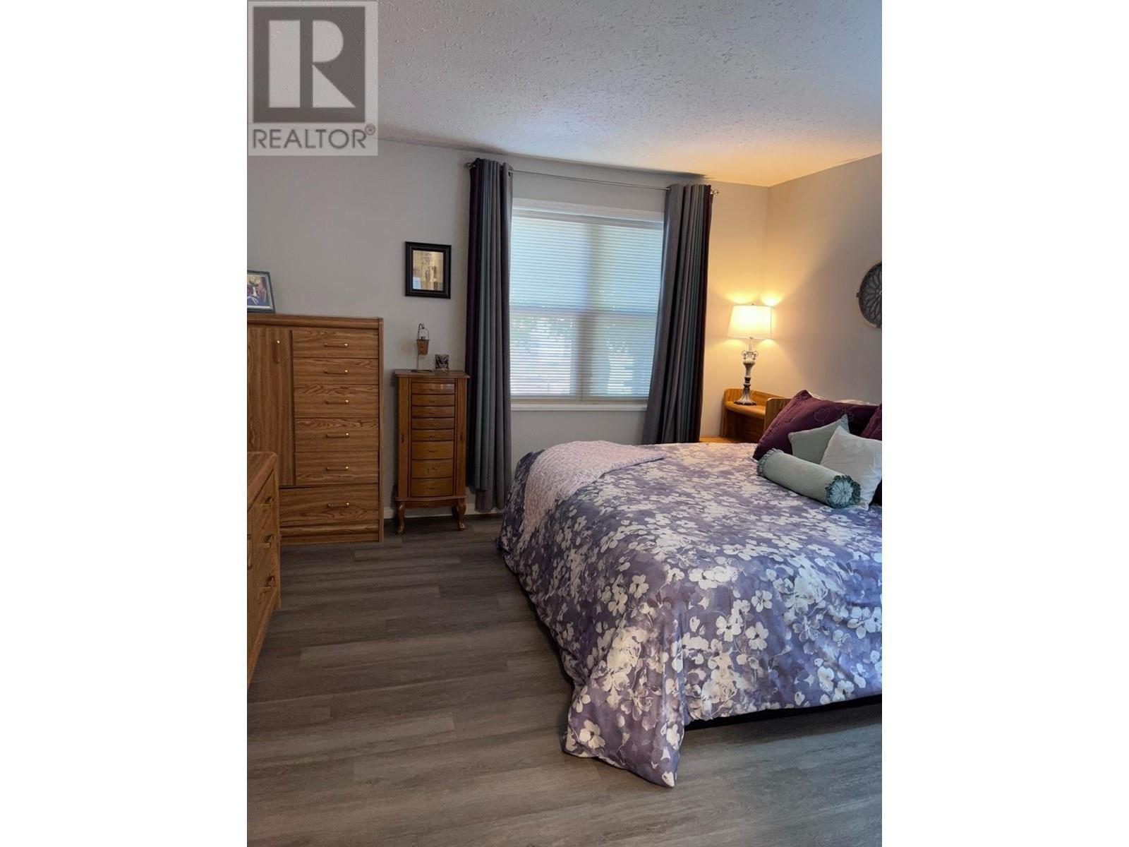 1397 Borland Road, Williams Lake, BC - Indoor Photo Showing Bedroom