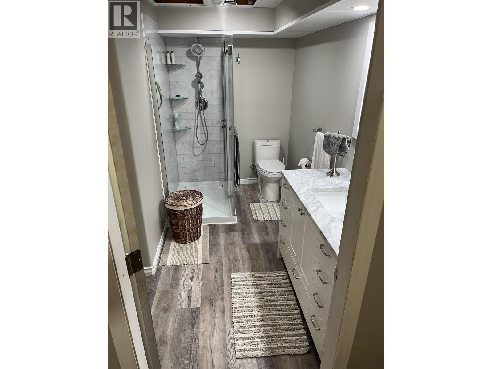 1921 Fairway Road, Quesnel, BC - Indoor Photo Showing Bathroom