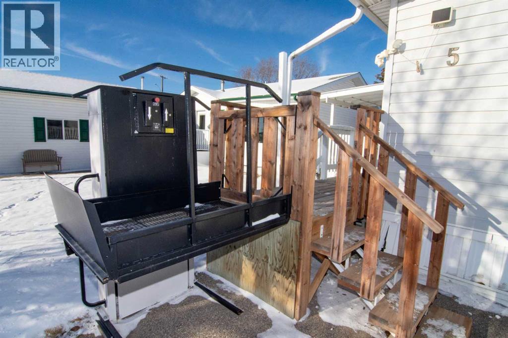 5 Doubletree Way, Strathmore, AB