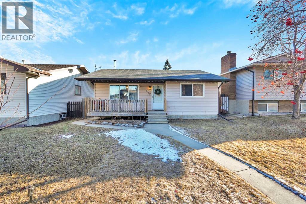 312 Pinegreen Close Ne, Calgary, AB - Outdoor With Deck Patio Veranda