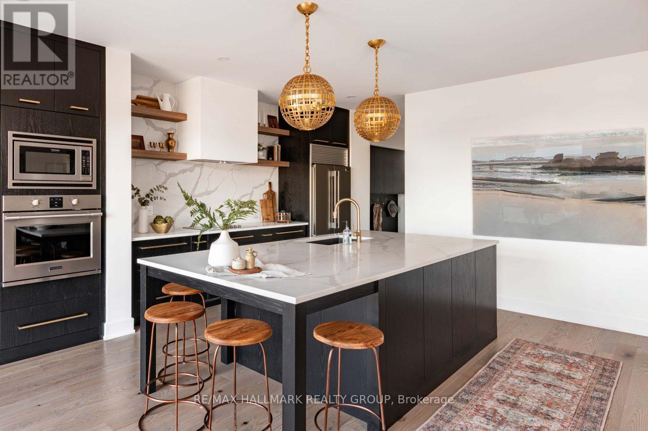 Images are to showcase builder finishes only. - 611 Persimmon Way, Ottawa, ON - Indoor Photo Showing Kitchen With Upgraded Kitchen