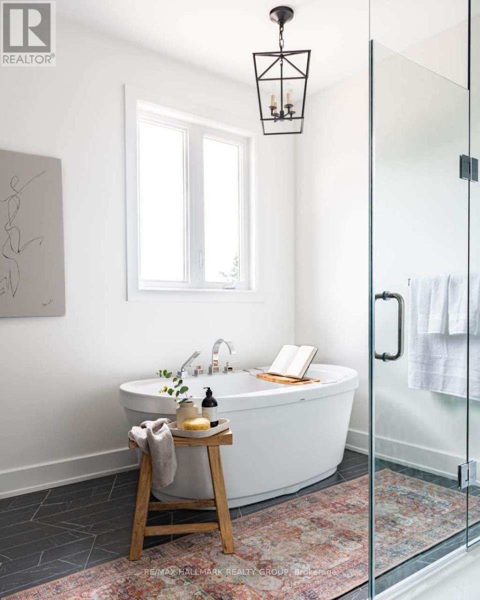 Images are to showcase builder finishes only. - 611 Persimmon Way, Ottawa, ON - Indoor Photo Showing Bathroom