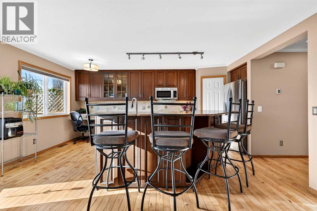 30 Tuscarora Way Nw, Calgary, AB - Indoor Photo Showing Other Room