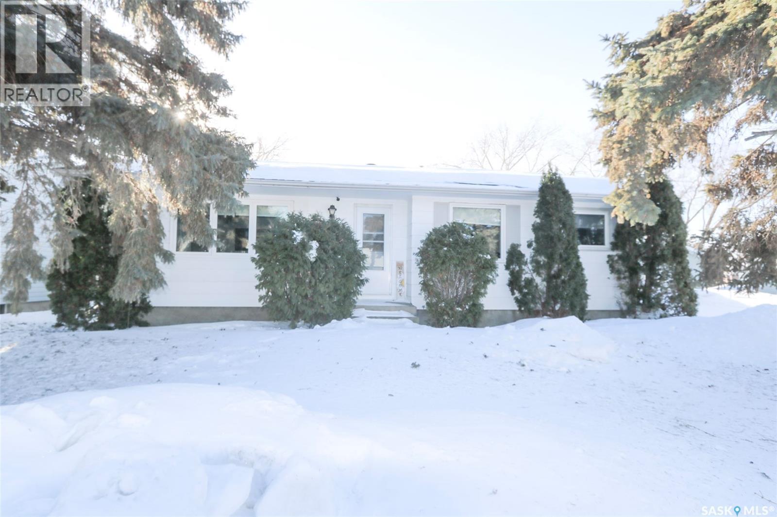 91 Collacott Drive, Yorkton, SK - Outdoor