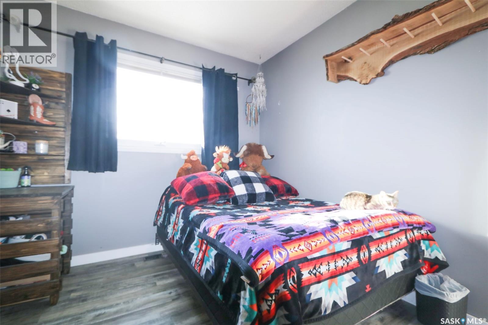91 Collacott Drive, Yorkton, SK - Indoor Photo Showing Bedroom