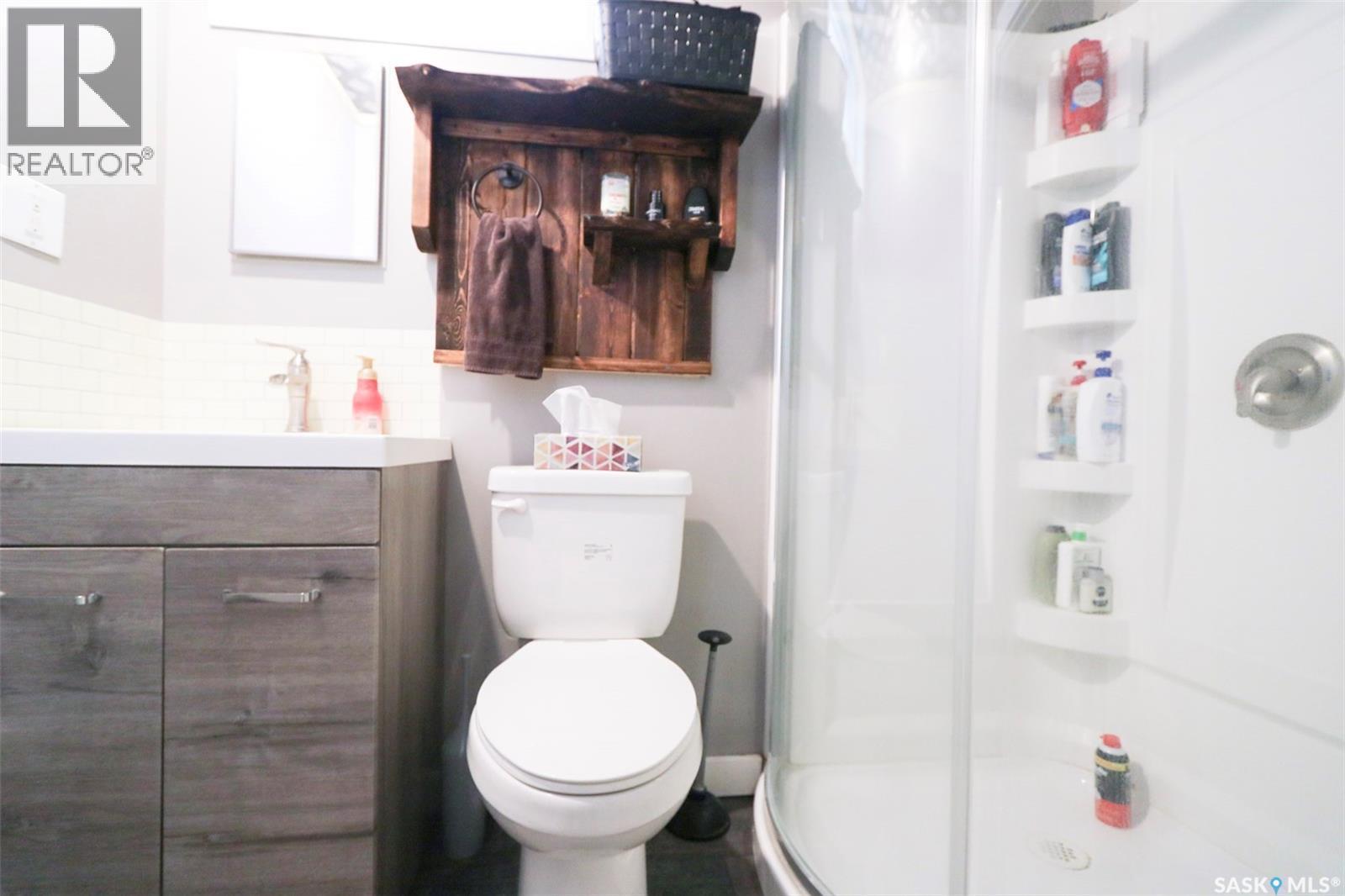 91 Collacott Drive, Yorkton, SK - Indoor Photo Showing Bathroom