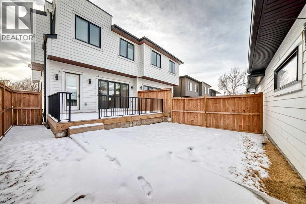 923 36A Street Nw, Calgary, AB - Outdoor With Exterior