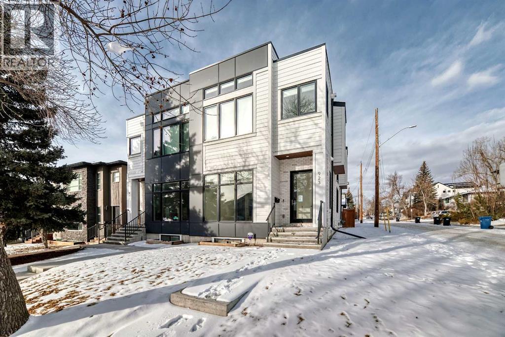 923 36A Street Nw, Calgary, AB - Outdoor