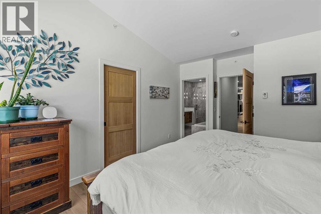 283C Three Sisters Drive, Canmore, AB - Indoor Photo Showing Bedroom