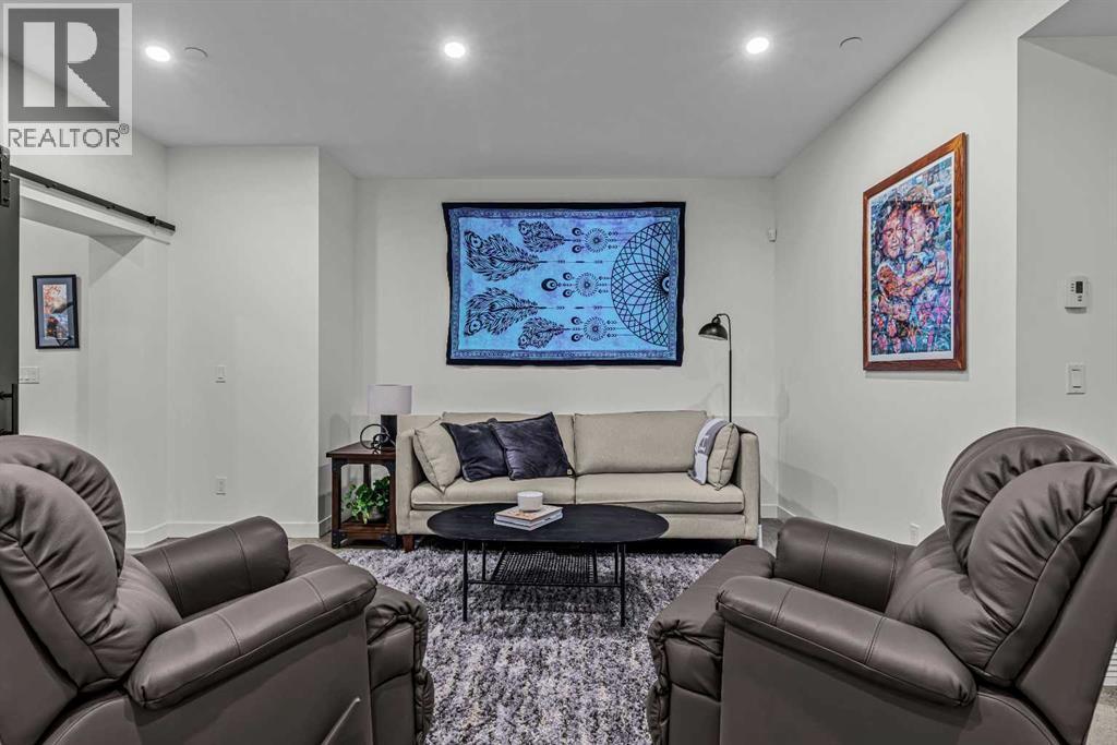 283C Three Sisters Drive, Canmore, AB - Indoor Photo Showing Living Room